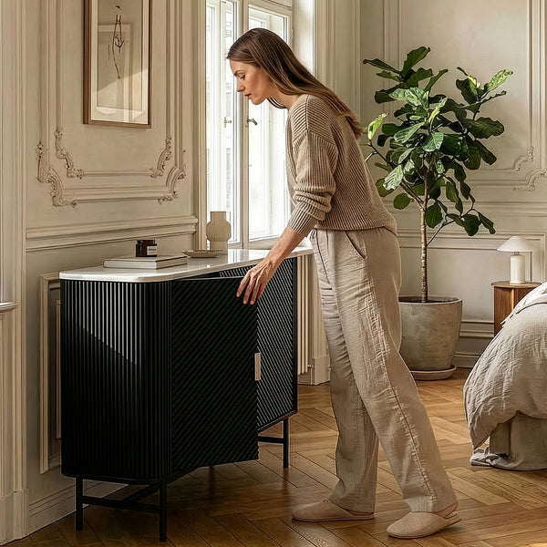 Sideboard Olvehok 110x40x77 cm Schwarz/Marmoroptik, weiß [en.casa]