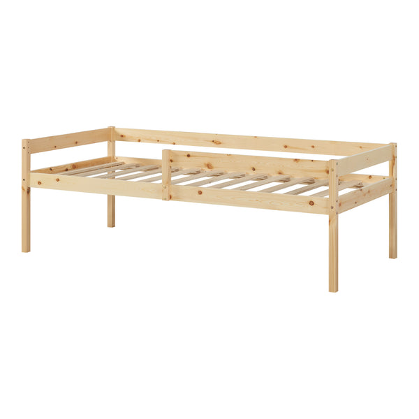 Doppel-Kinderbett Sonkajärvi mit Matratze 90x200cm Natur [en.casa]
