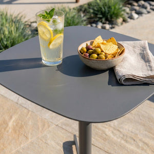 Outdoor Beistelltisch Foggia 43x40x40 cm Stahl Anthrazitgrau [casa.pro]