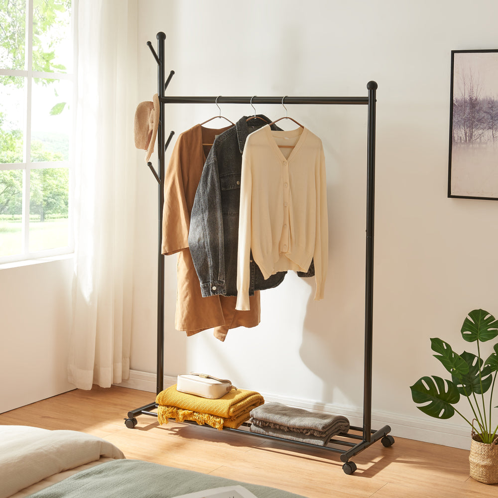 Rollbarer Garderobenständer Snåsa 170x105x43 cm [en.casa]